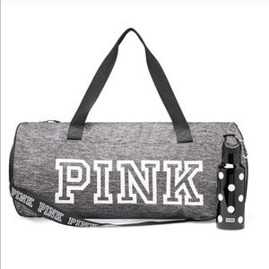 VS Pink duffle and water bottle 💜